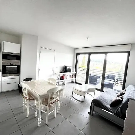Spacieux T2 + Parking A 5 Min D'aix Apartment